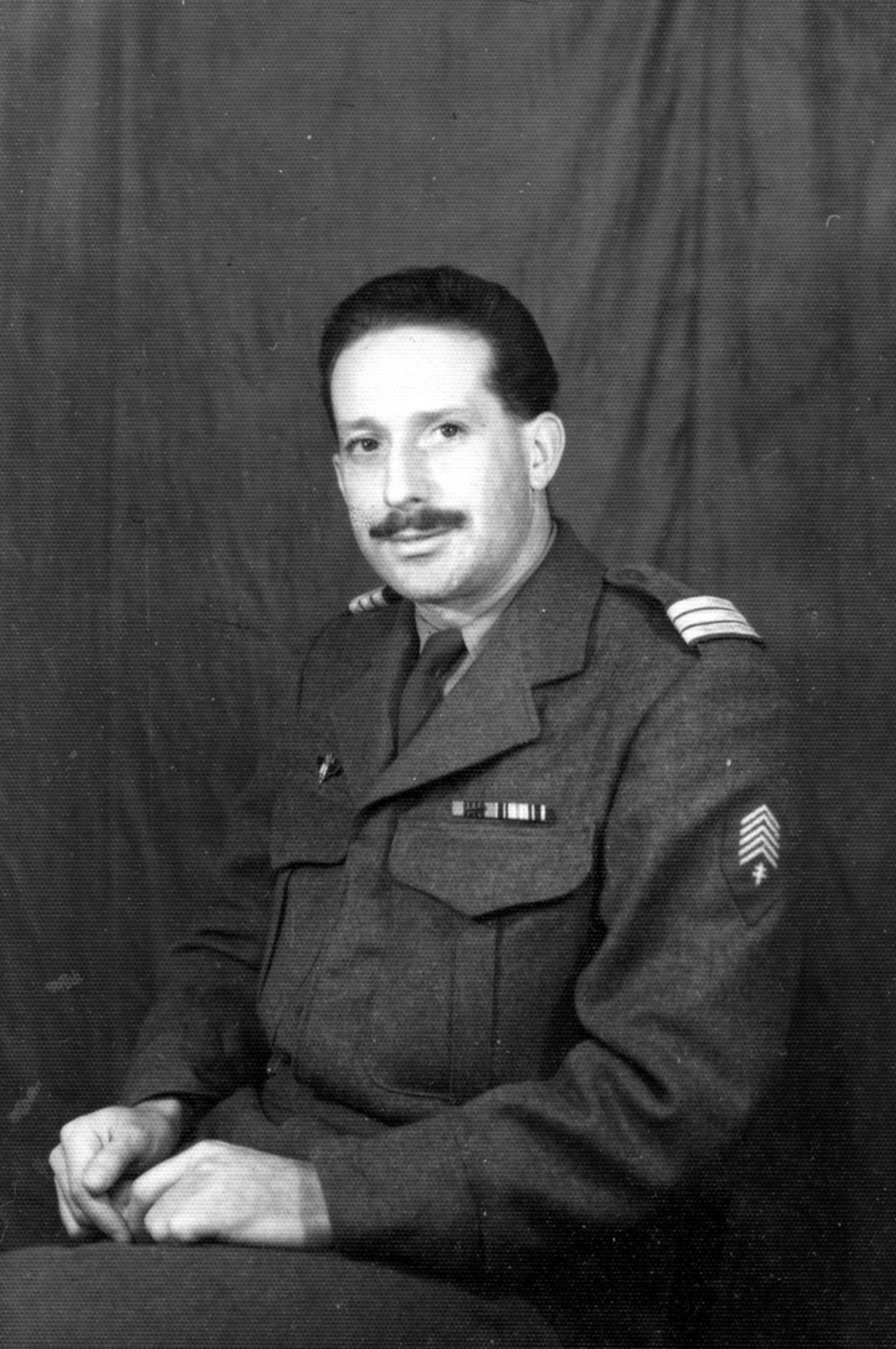 Captain Georges Ratard, Gaston's first captain.