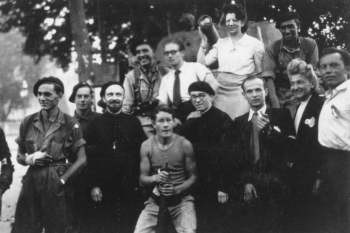 Louis Michard réunit avec ses amis de la Mission Étrangère.