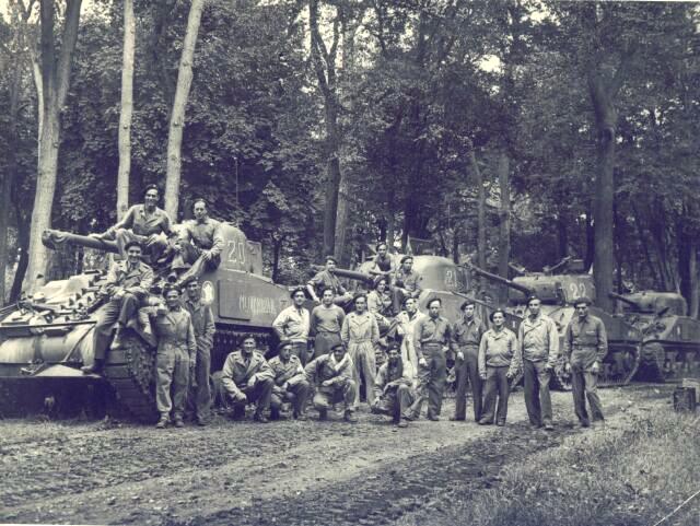 Michard's platoon, Bois de Boulogne. Click to zoom (268kb)