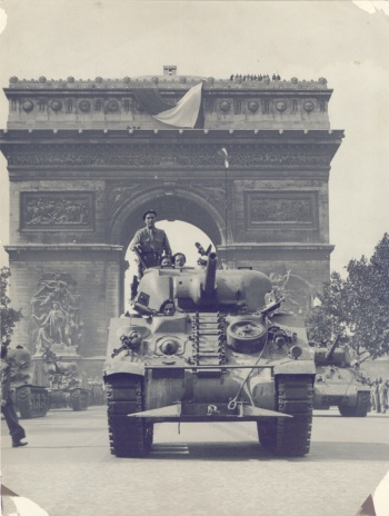 Le Montmirail à Paris aout 1944