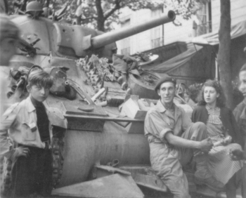 25 Août 1944, Gaston et Odette se rencontre, Place de la Sorbonne 